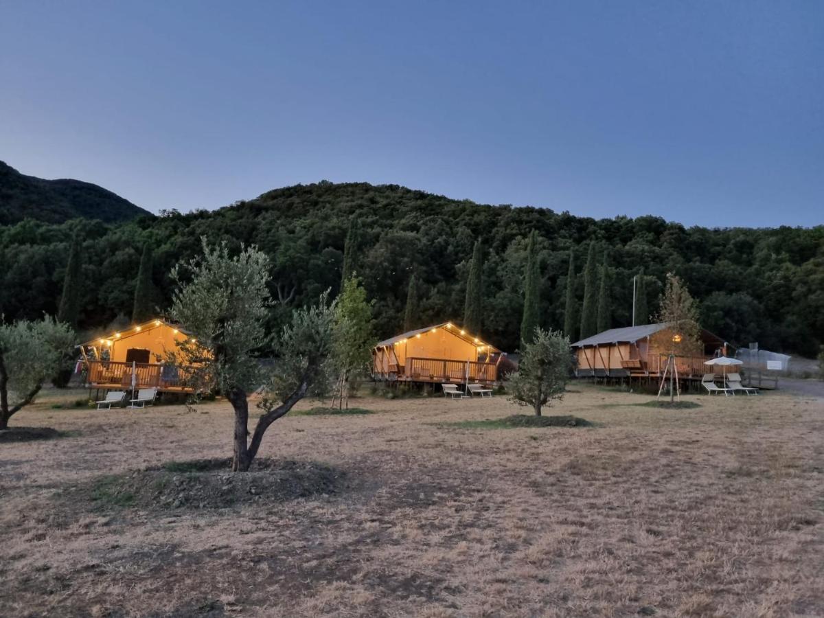 利帕贝拉 Glamping Le Tegole酒店 外观 照片