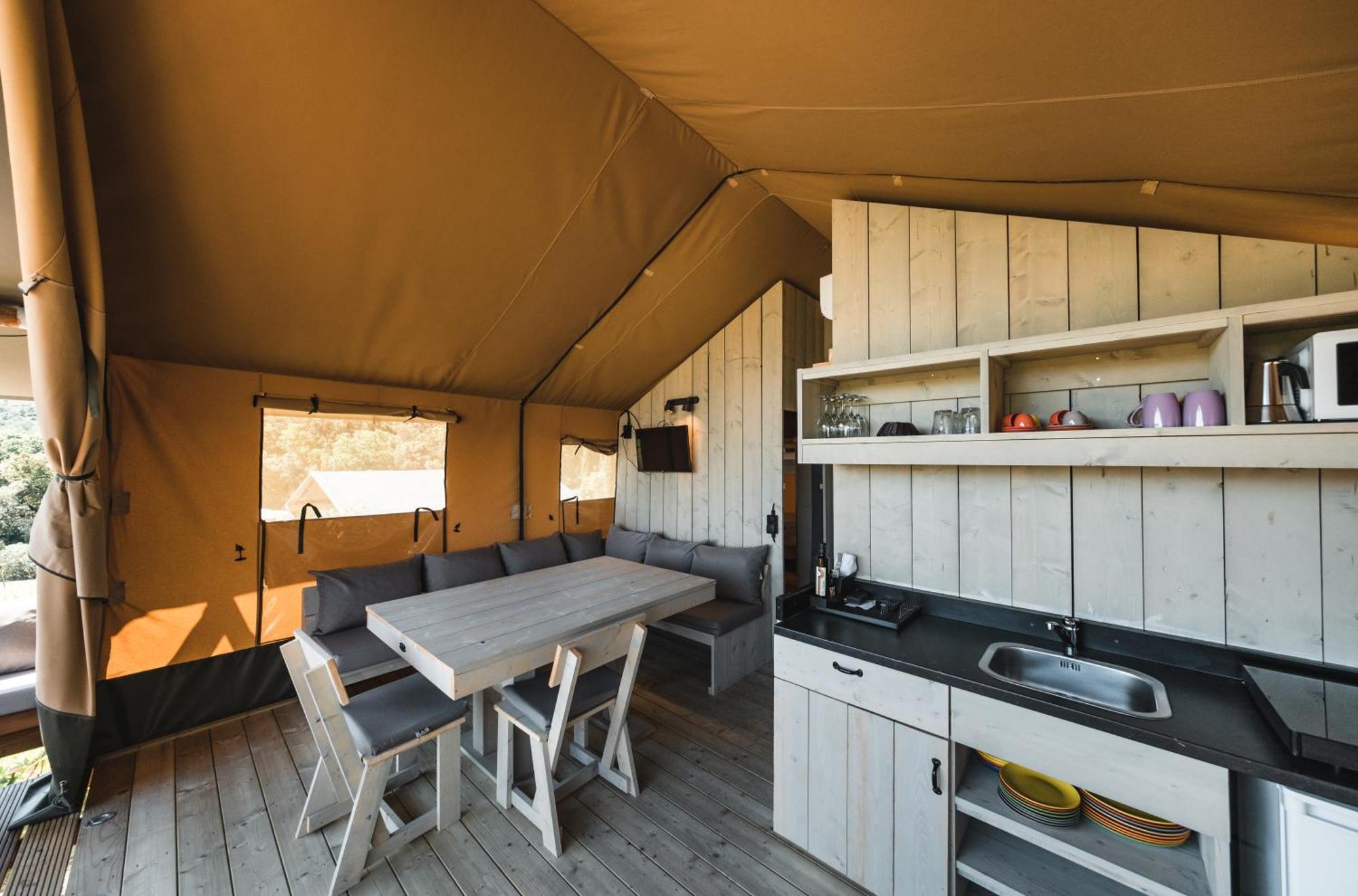 利帕贝拉 Glamping Le Tegole酒店 外观 照片